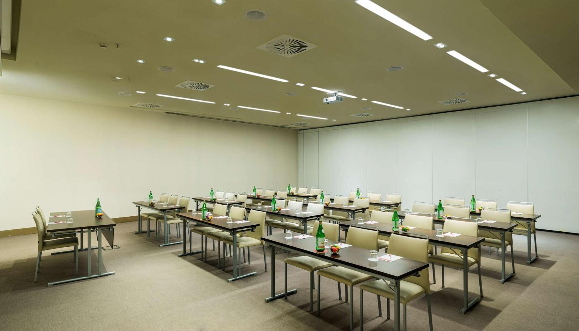 Nh Collection Roma Vittorio Veneto Hotel Екстериор снимка